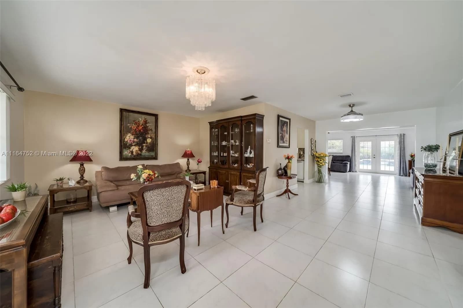 2219 N 35th Ave, Hollywood FL 33021