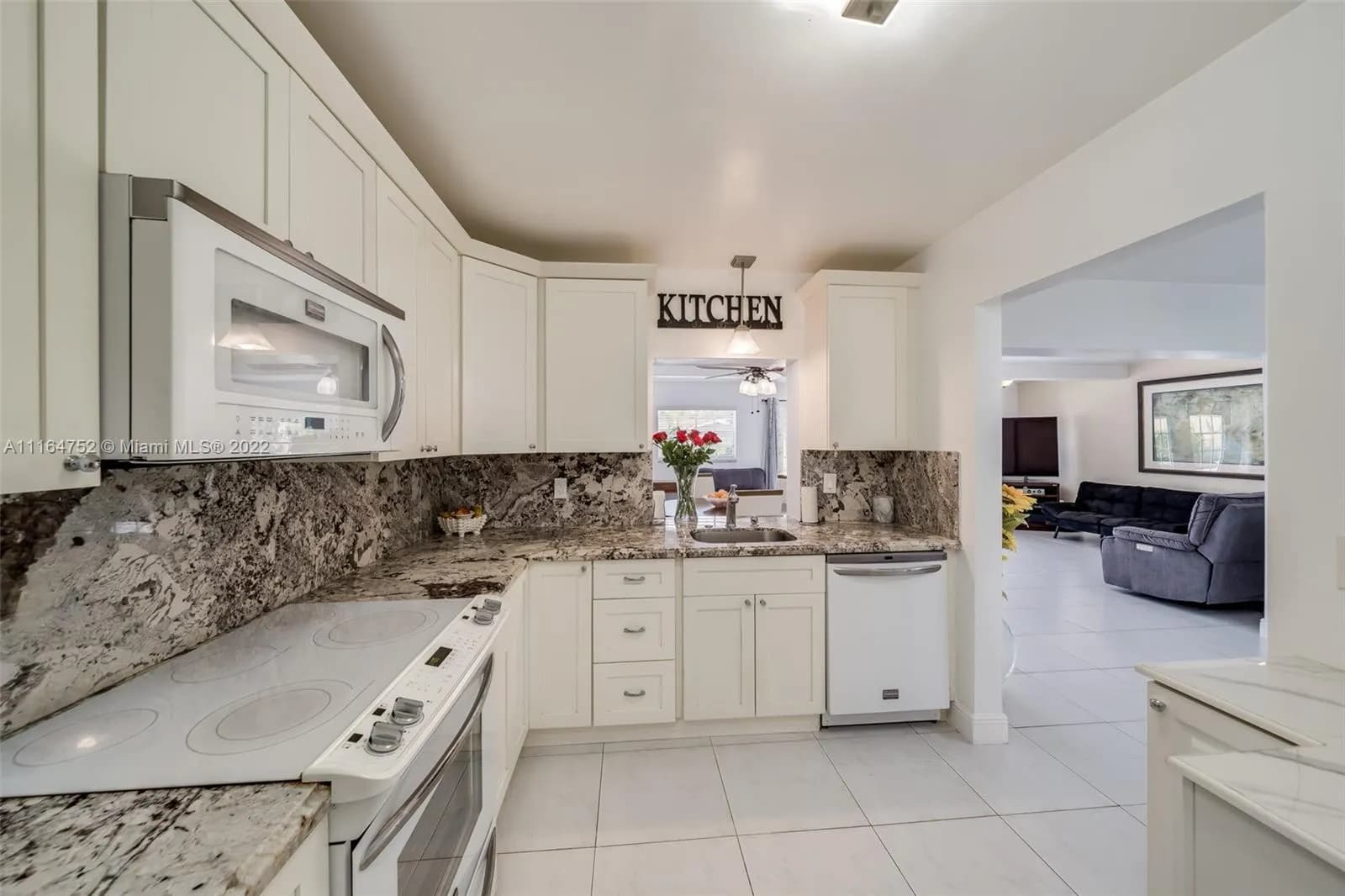 2219 N 35th Ave, Hollywood FL 33021