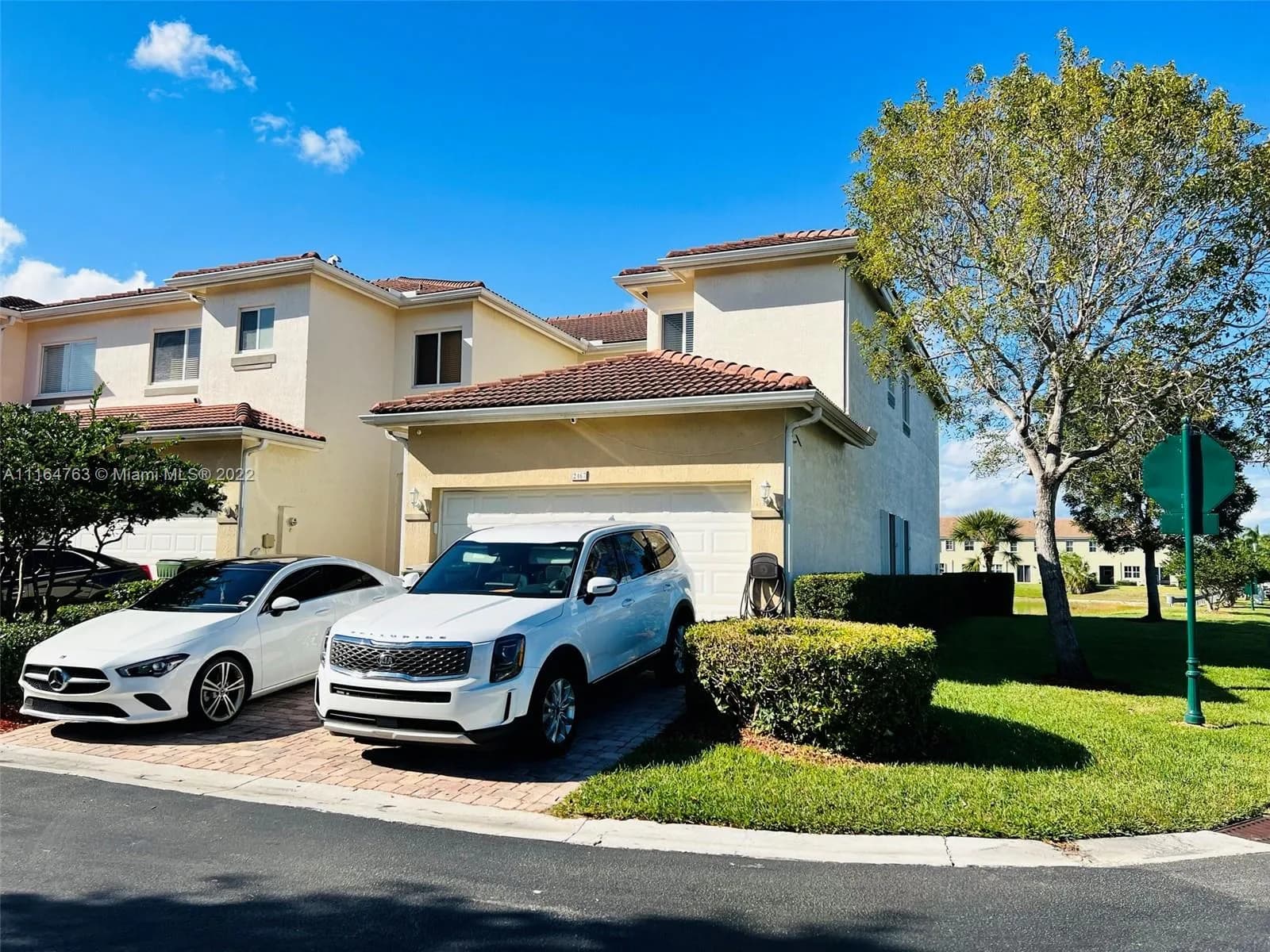 2467 SE 19th St, Homestead FL 33035