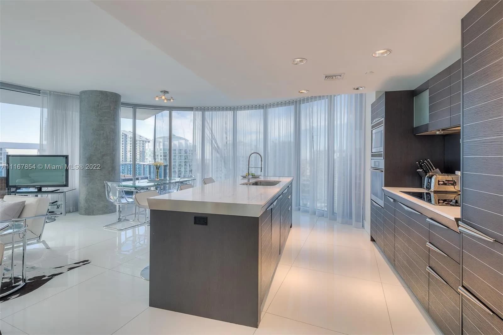 200 Biscayne Boulevard Way # 4202, Miami FL 33131