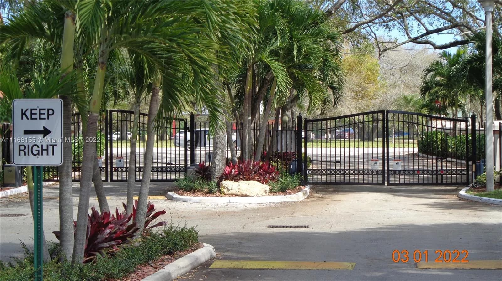 3435 Laurel Oaks Ln # 603, Hollywood FL 33021