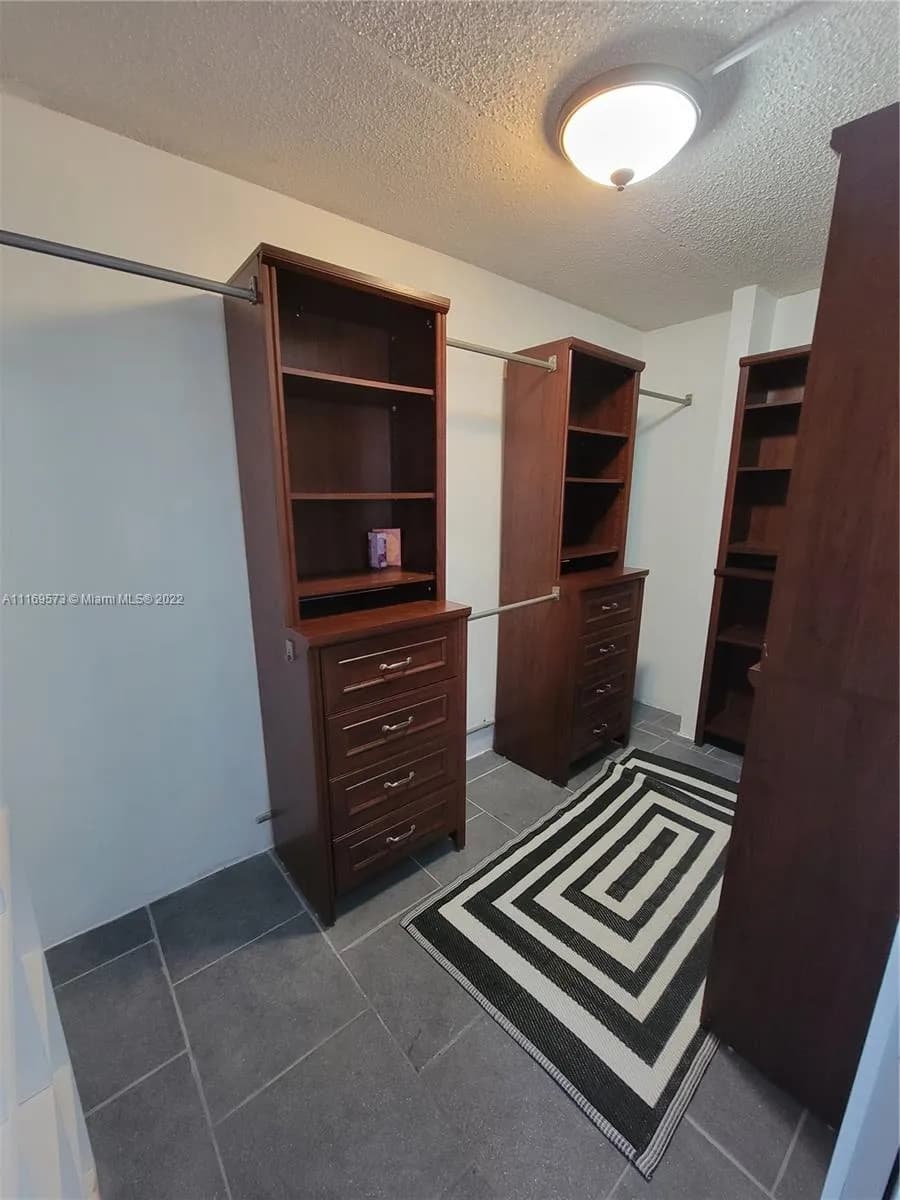 1100 Alton Rd # 2E, Miami Beach FL 33139