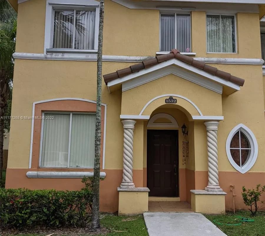 1532 SE 24th Ct # 211, Homestead FL 33035