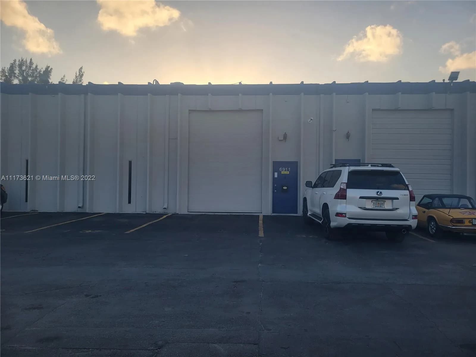 6911 NW 43rd St # 6911, Miami FL 33166