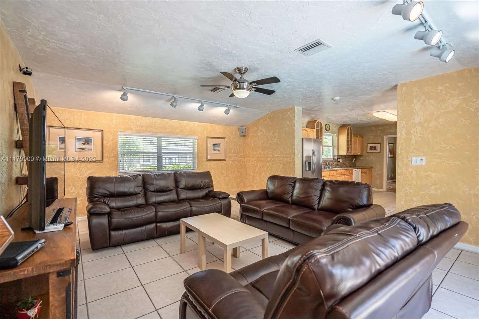 1254 Polk St, Hollywood FL 33019