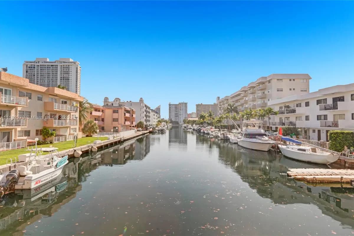 17051 NE 35th Ave # 110, North Miami Beach FL 33160