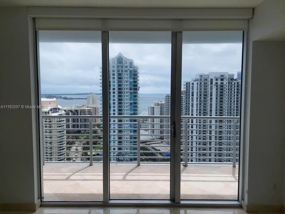 325 S Biscayne Blvd # 3721, Miami FL 33131