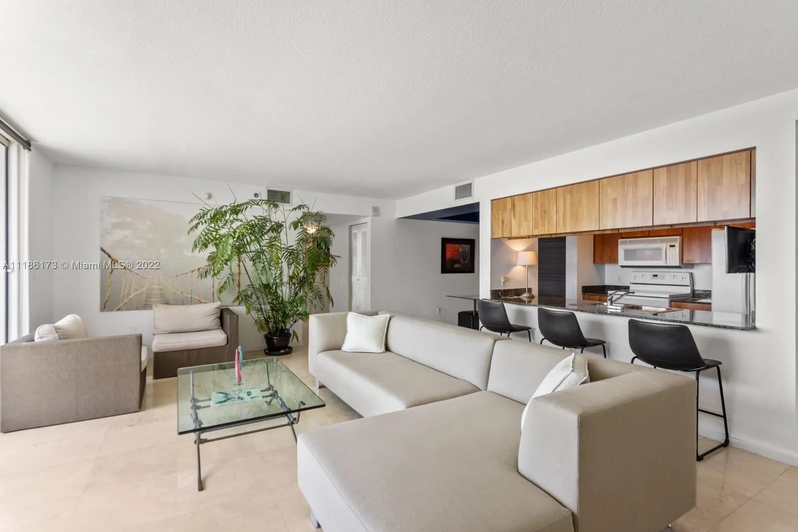 1200 Brickell Bay Dr # 3201, Miami FL 33131