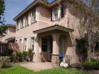 294 Las Brisas Cir, Sunrise FL 33326