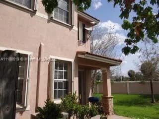 294 Las Brisas Cir, Sunrise FL 33326