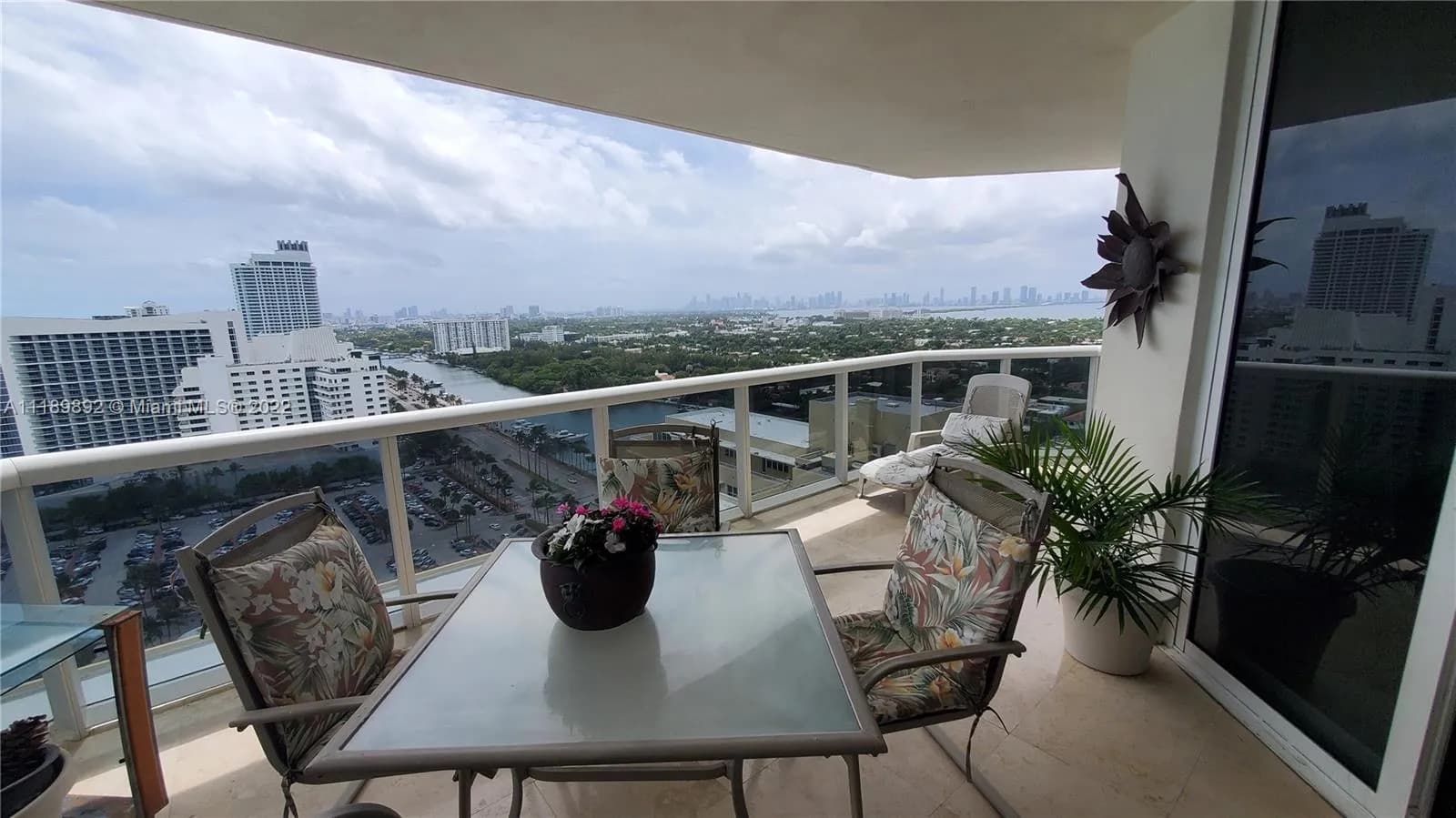 4775 Collins Ave # 2404, Miami Beach FL 33140