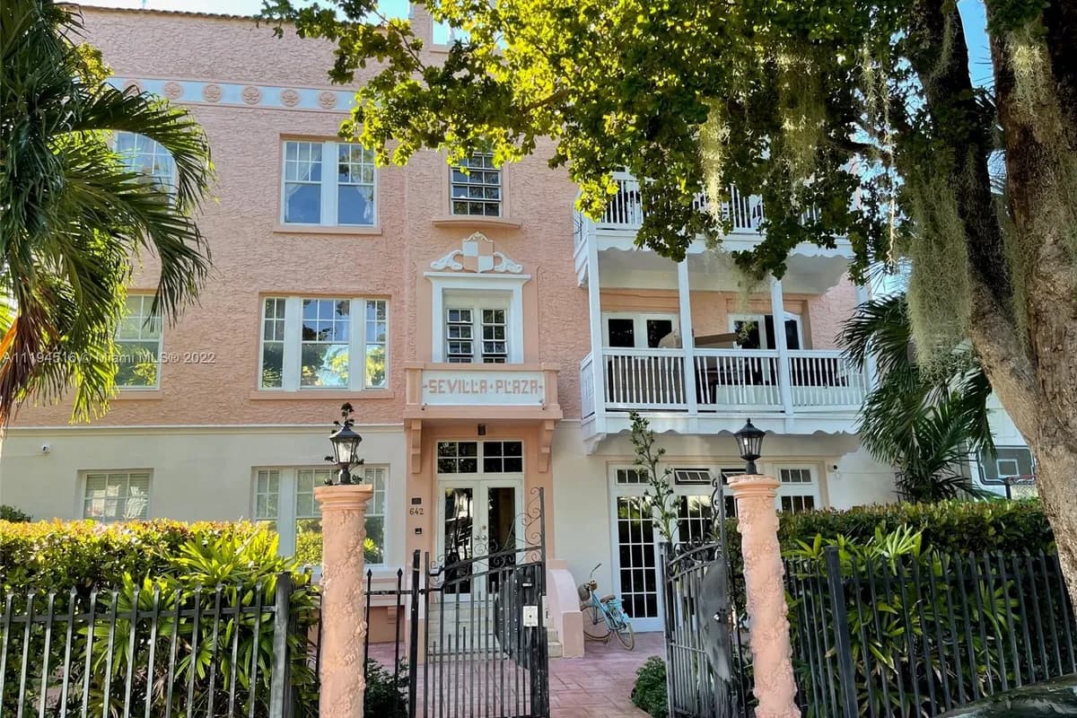 642 Michigan Ave # 14, Miami Beach FL 33139