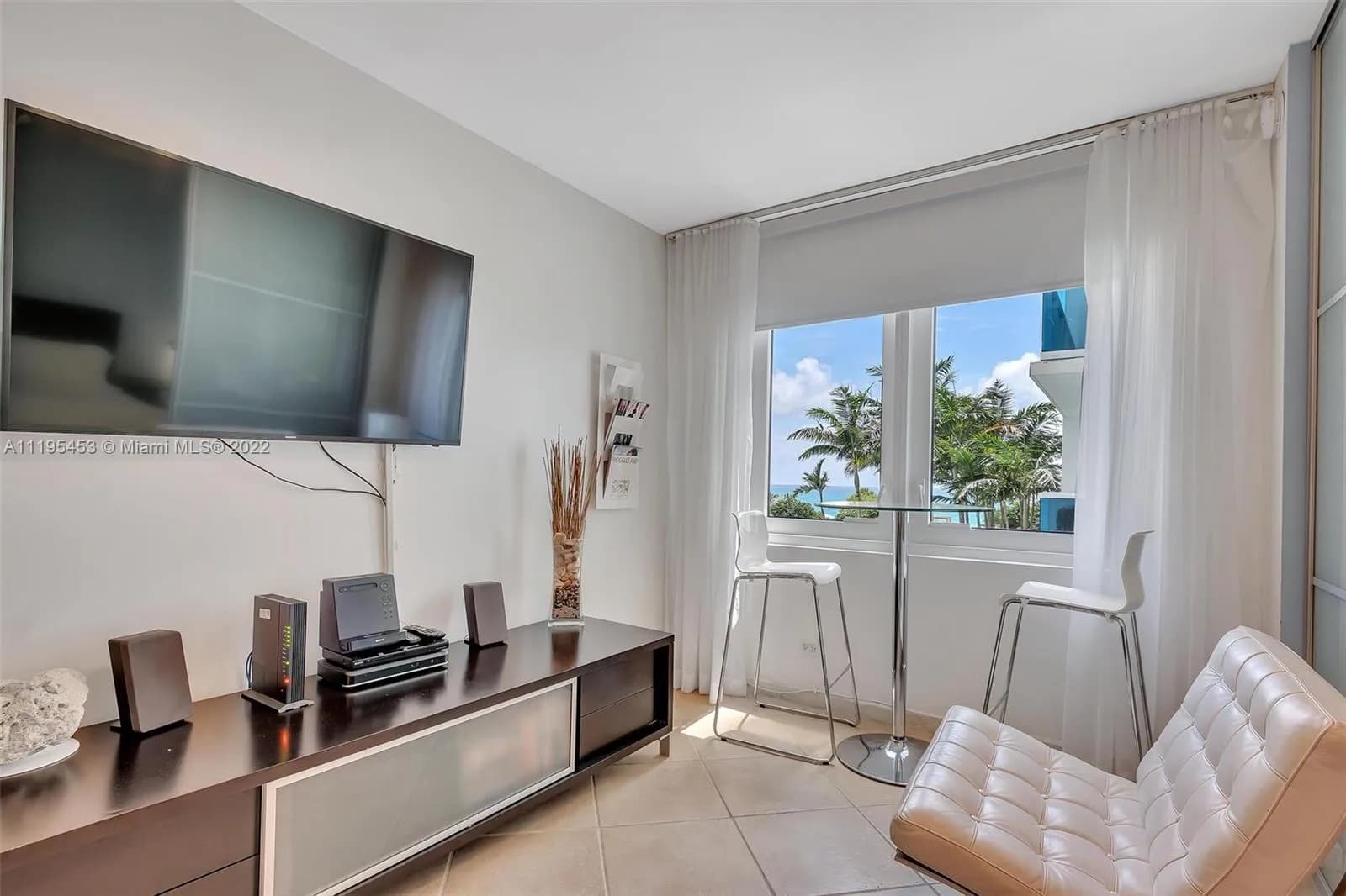2301 Collins Ave # 523, Miami Beach FL 33139