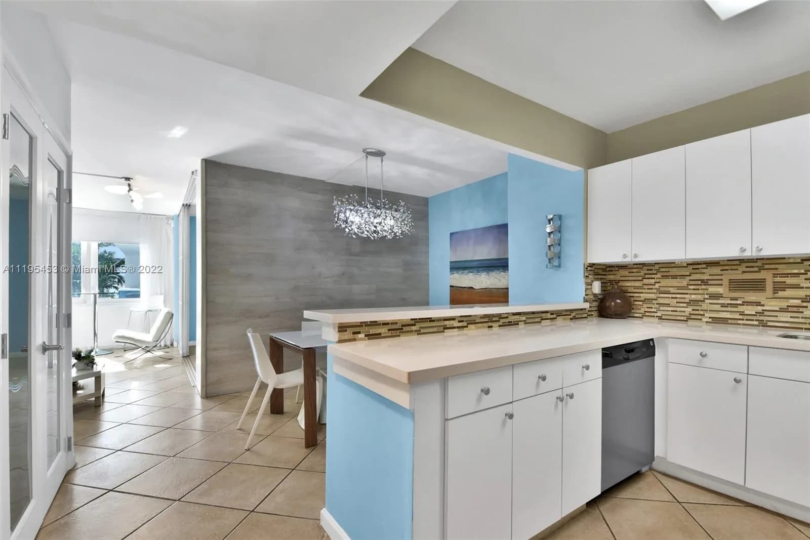 2301 Collins Ave # 523, Miami Beach FL 33139