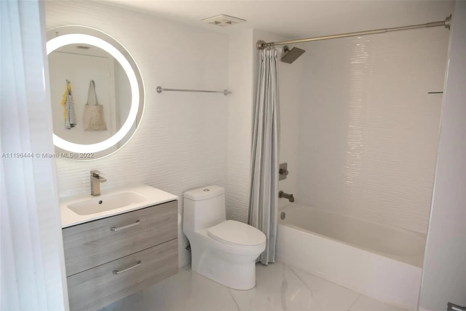 1800 N Bayshore Dr # 2910, Miami FL 33132