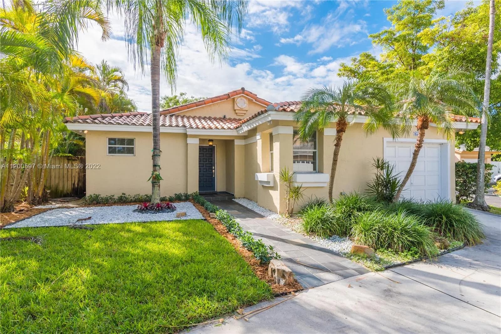 8540 SW 210th Ter, Cutler Bay FL 33189