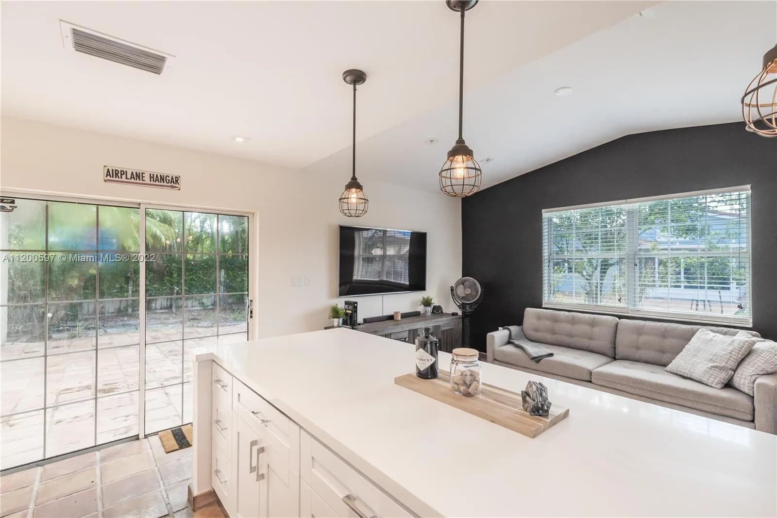 8540 SW 210th Ter, Cutler Bay FL 33189