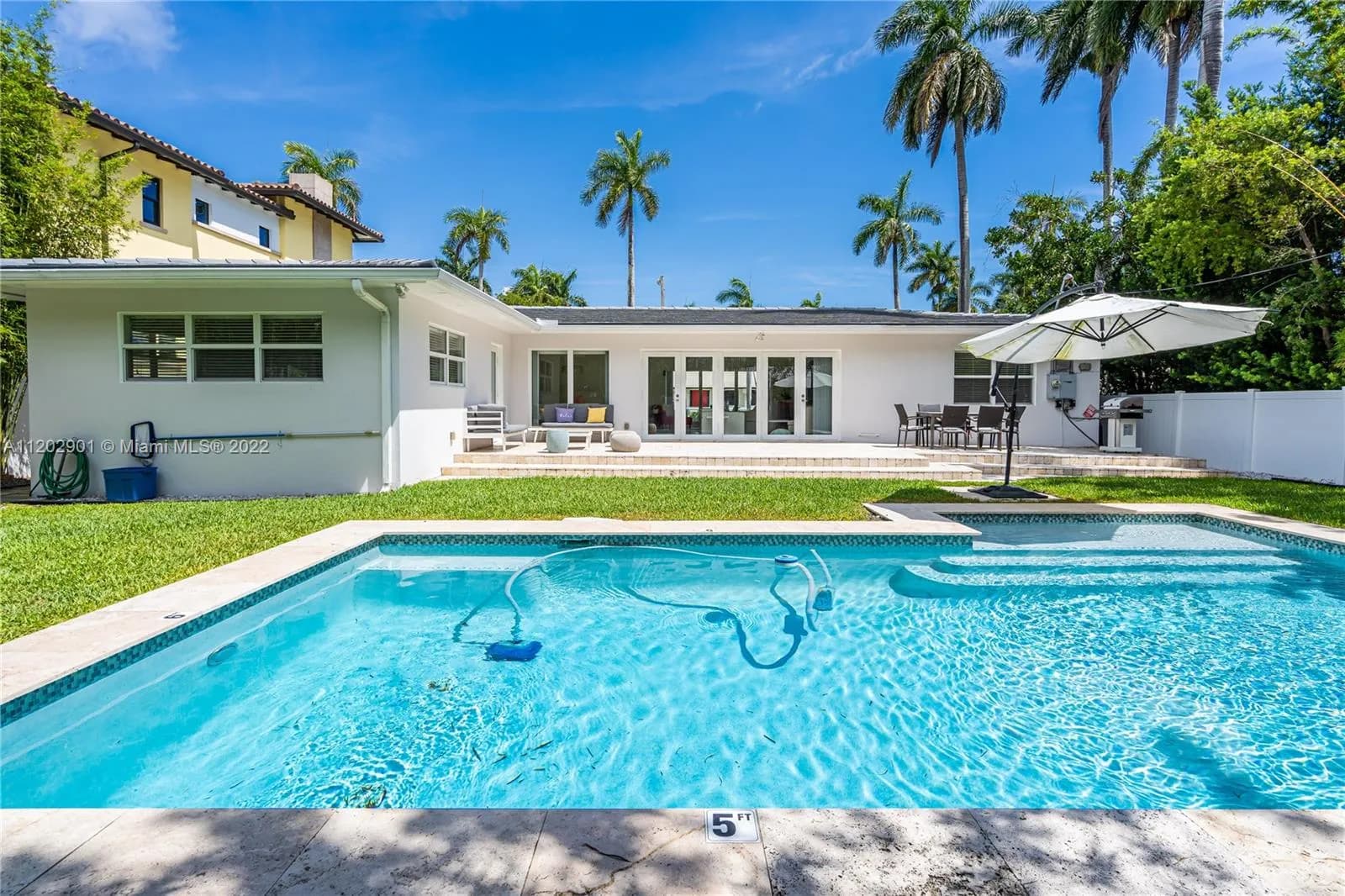 952 Hollywood Blvd, Hollywood FL 33019