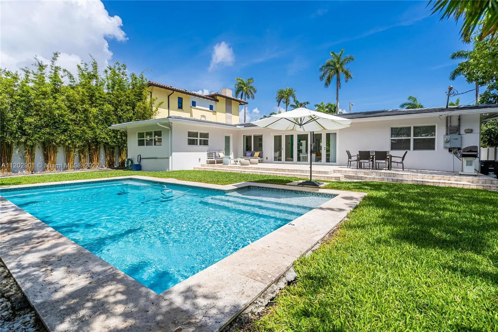 952 Hollywood Blvd, Hollywood FL 33019