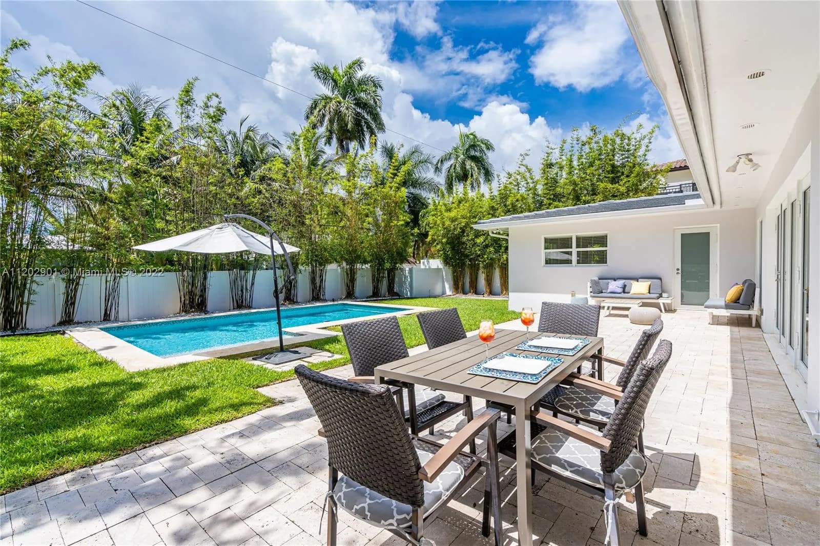 952 Hollywood Blvd, Hollywood FL 33019