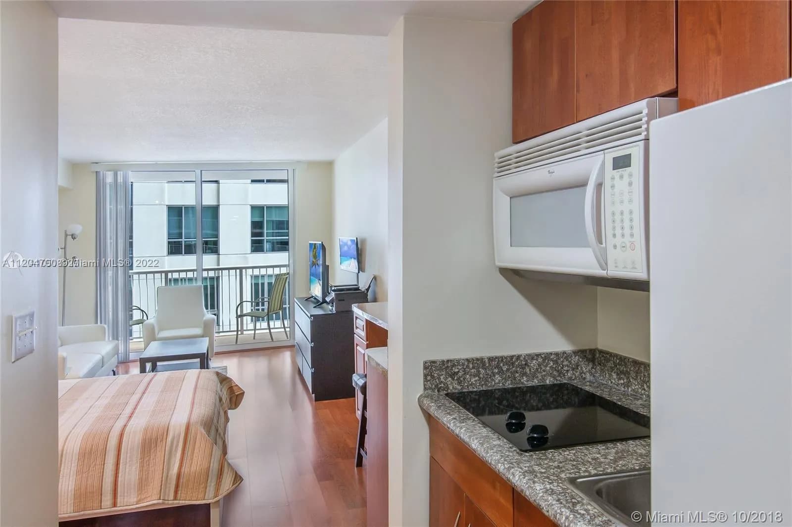 1200 Brickell Bay Dr # 1610, Miami FL 33131