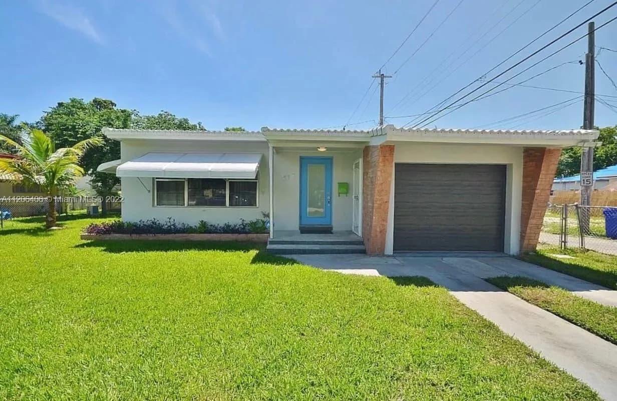 517 S 19th Ave, Hollywood FL 33020