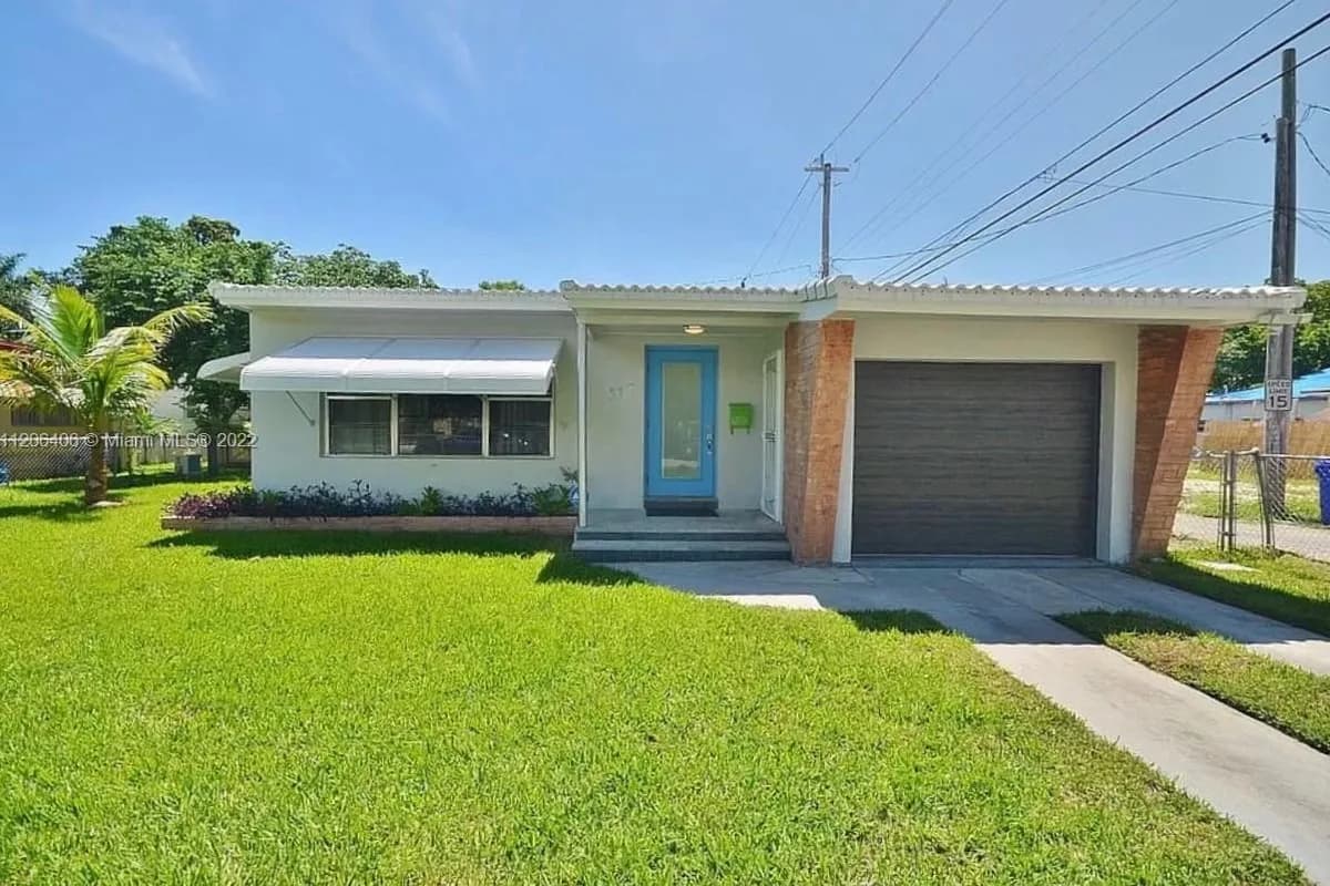 517 S 19th Ave, Hollywood FL 33020