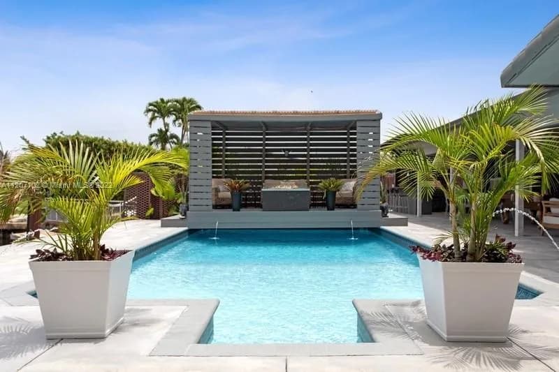 3 bedroom 2 bath for sale at 16409 NE 31st Ave, North Miami Beach FL 33160