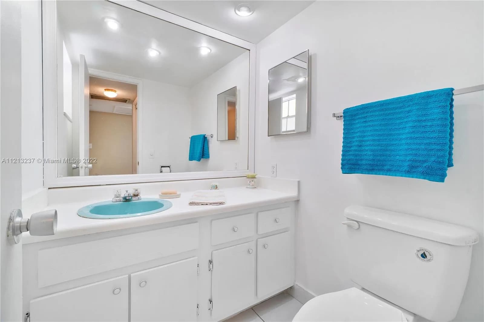 2751 N Palm Aire Dr # 404, Pompano Beach FL 33069