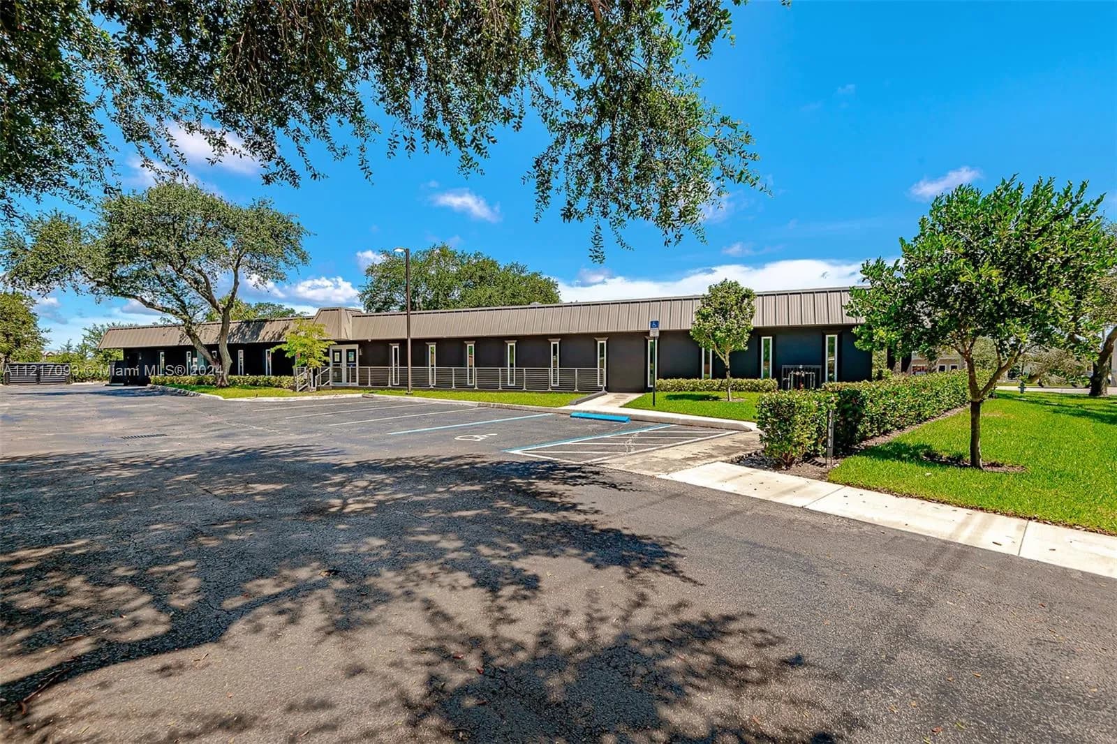 for sale at 7700 Davie Road Ext, Hollywood FL 33024