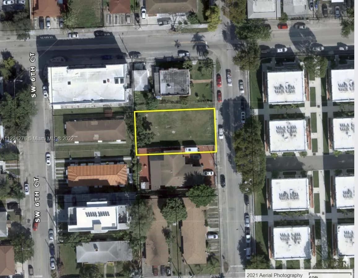 512 SW 6th Ave, Miami FL 33130