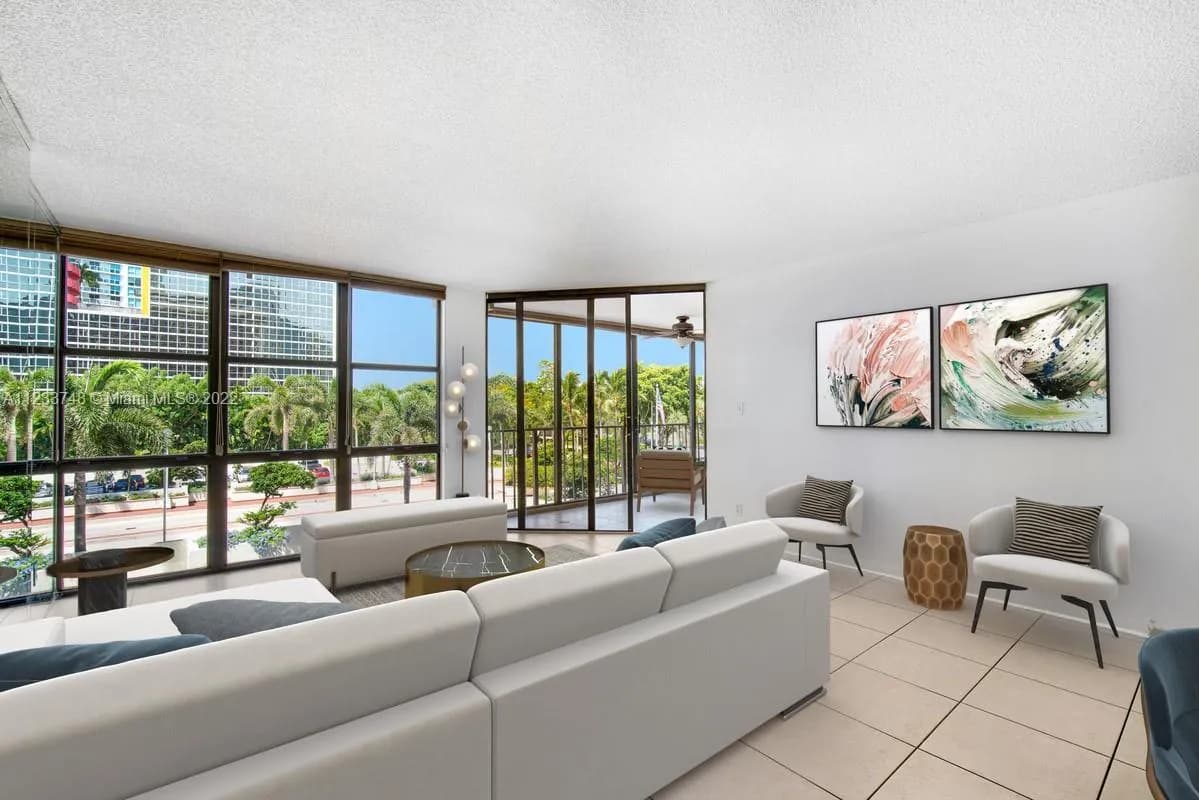 1915 Brickell Ave, Miami FL 33129