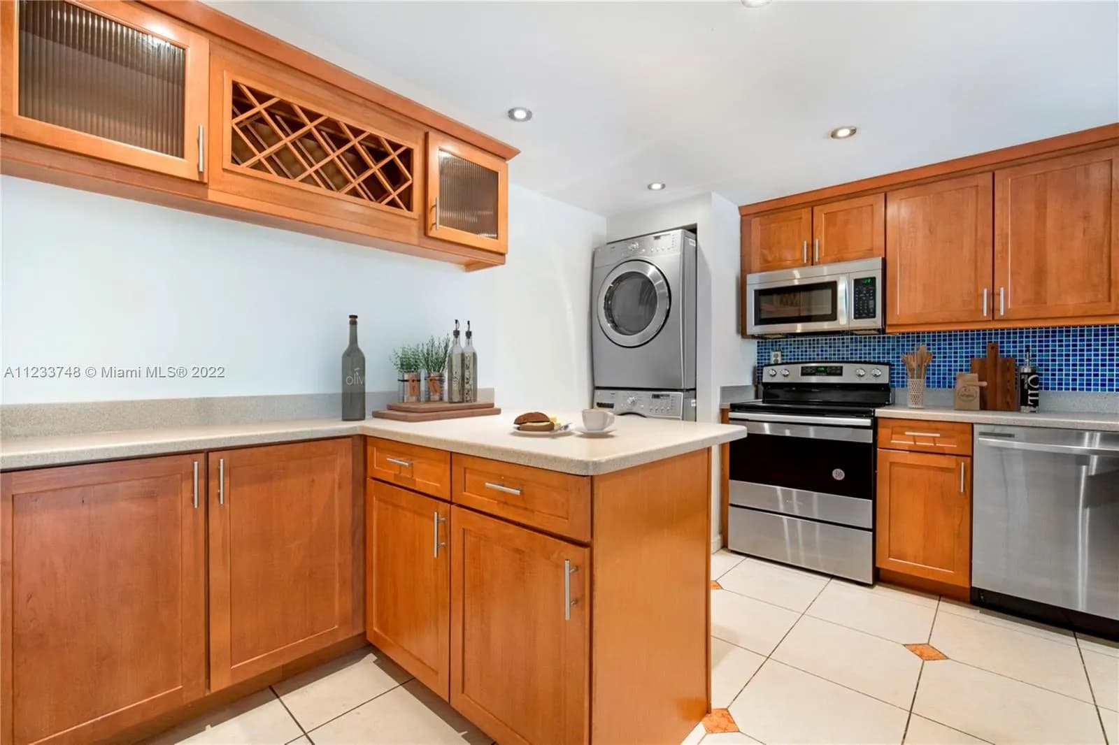 1915 Brickell Ave, Miami FL 33129