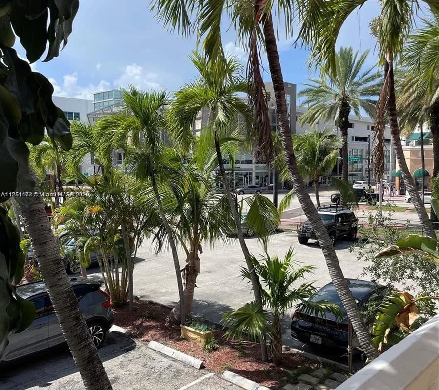 441 Collins Ave # 24, Miami Beach FL 33139