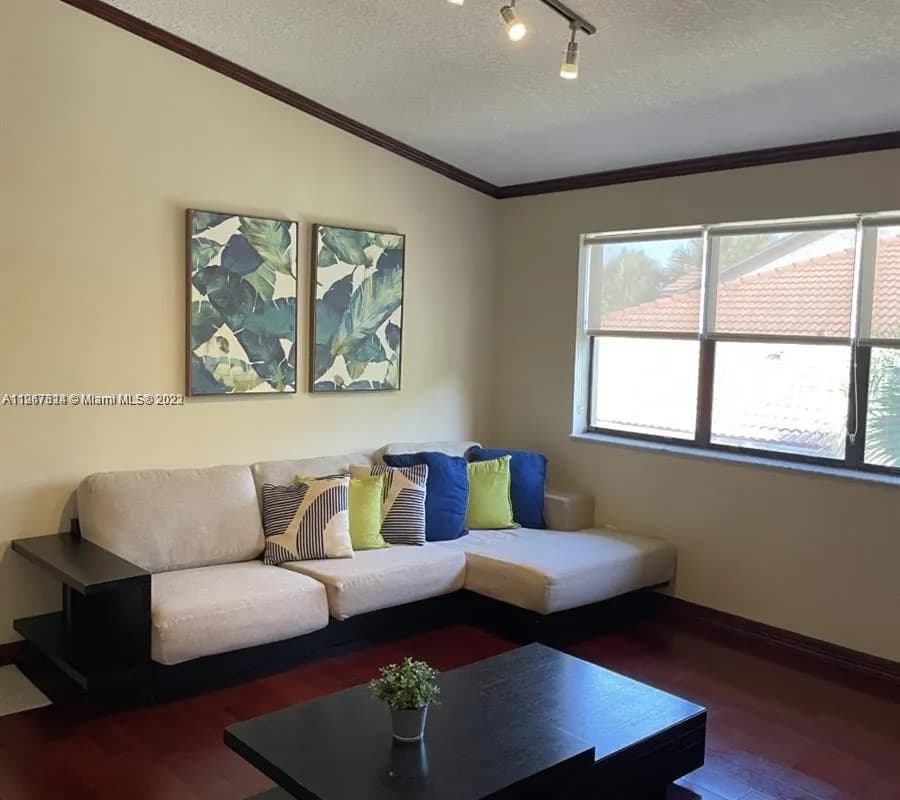 540 S Park Rd # 9, Hollywood FL 33021