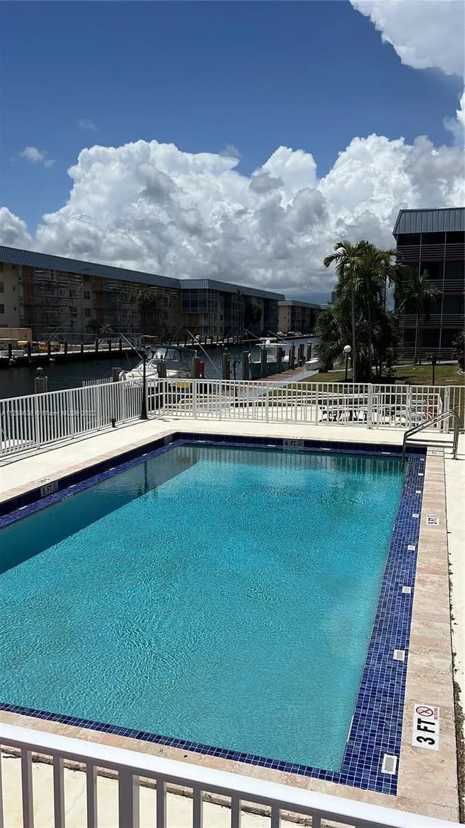 3750 NE 170th St # 109, North Miami Beach FL 33160