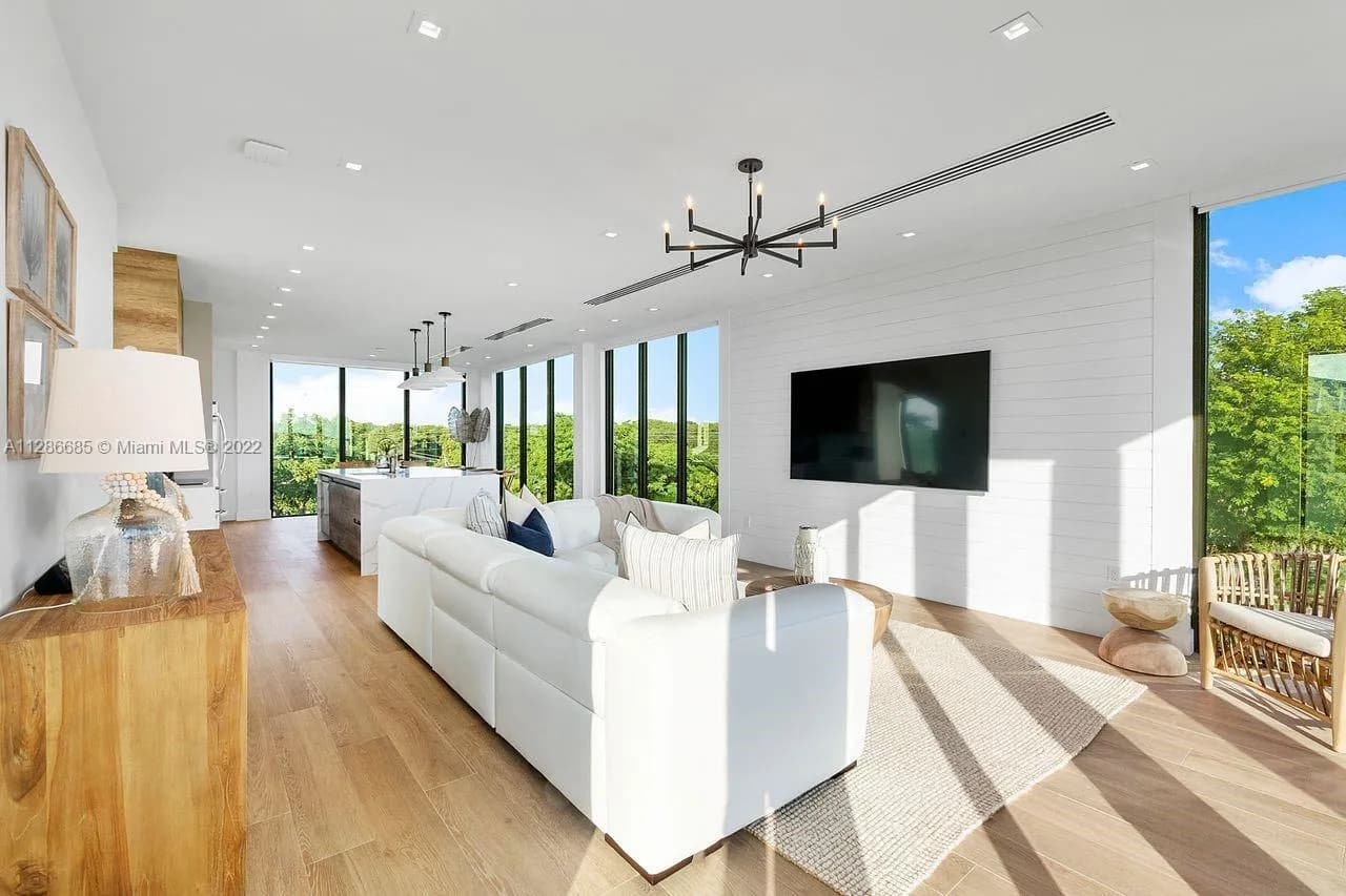 94825 Overseas Hwy, Key Largo FL 33037