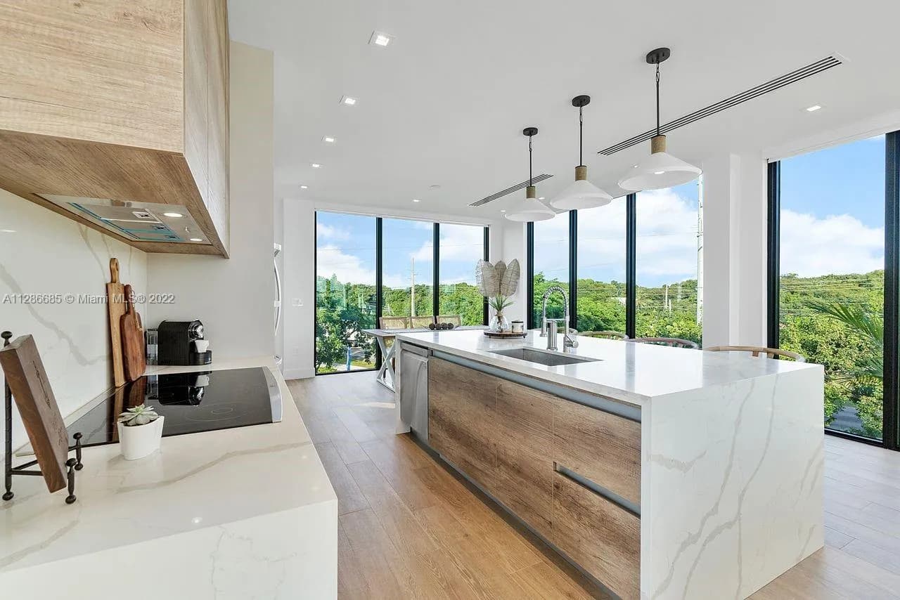 94825 Overseas Hwy, Key Largo FL 33037