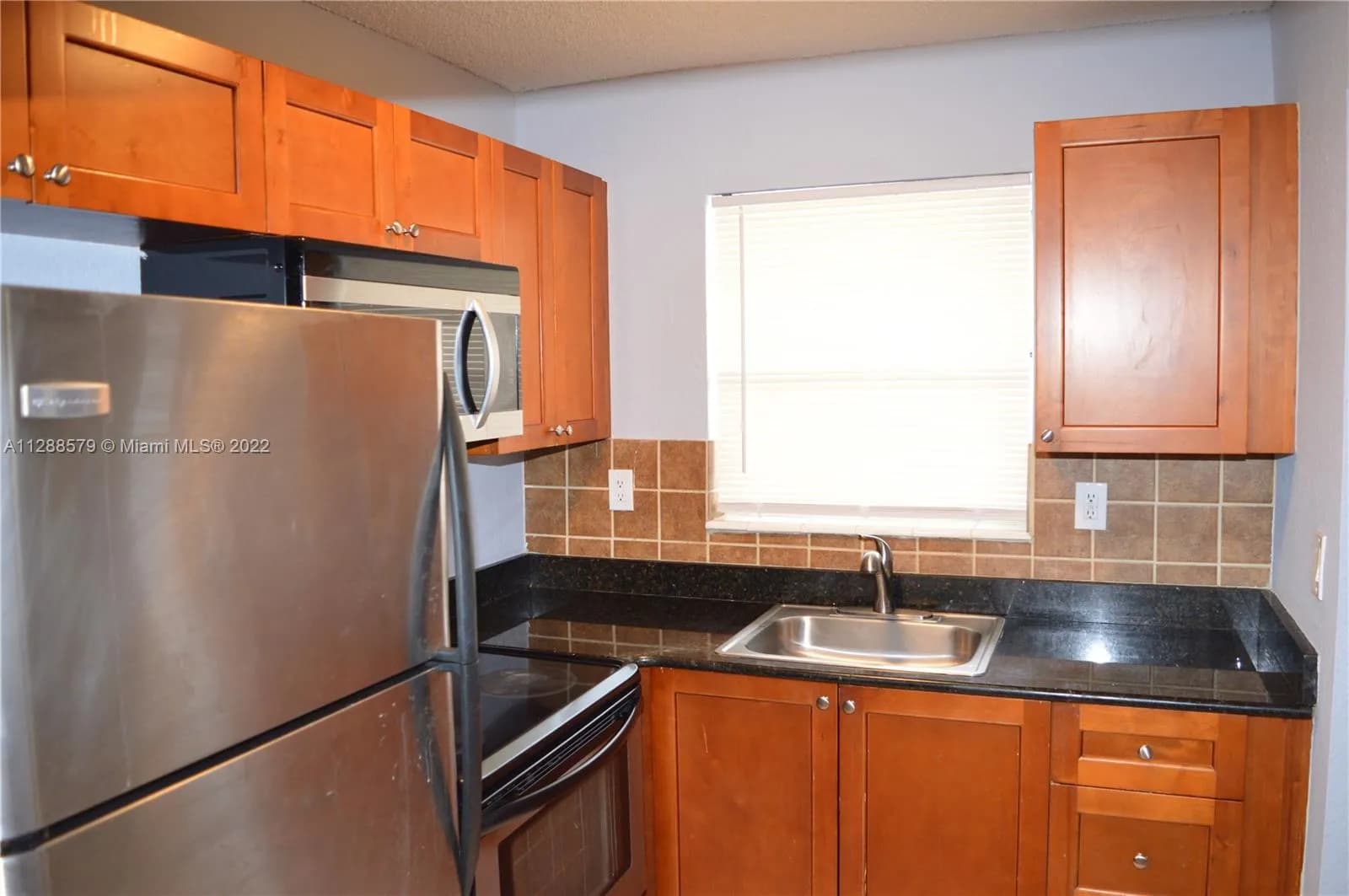 4251 NW 5th St # 108, Plantation FL 33317