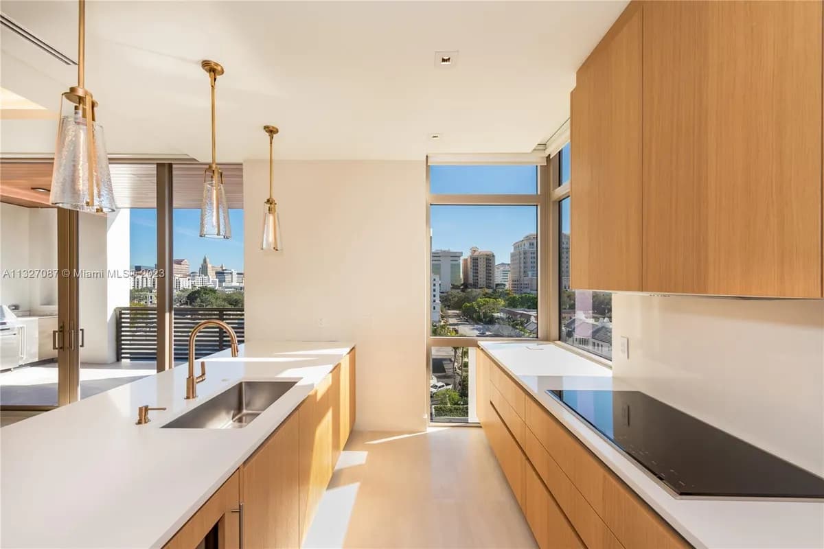 515 Valencia Ave, Coral Gables FL 33134