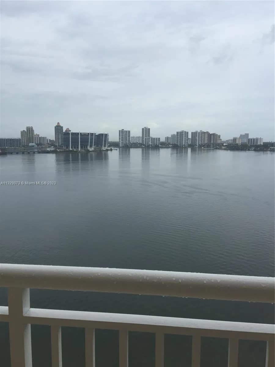 251 174th St # 1219, Sunny Isles Beach FL 33160