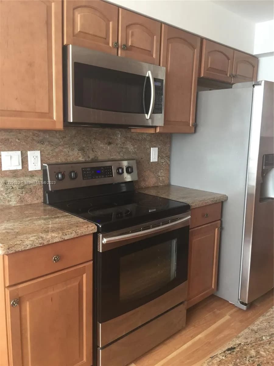 251 174th St # 1219, Sunny Isles Beach FL 33160