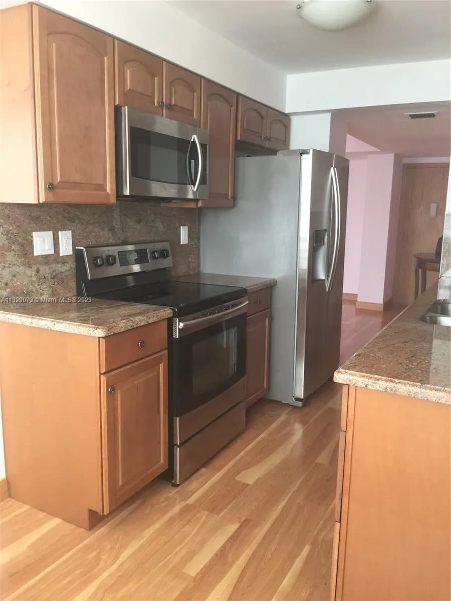 251 174th St # 1219, Sunny Isles Beach FL 33160