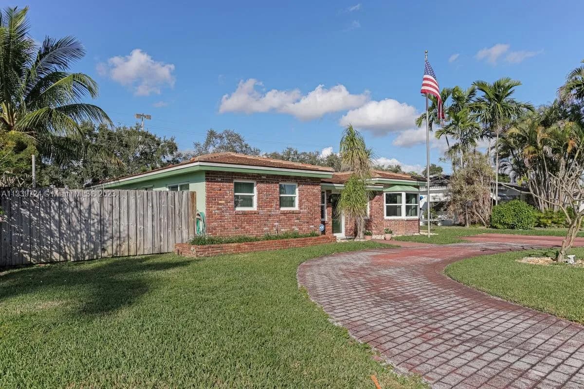 306 N 32nd Ave, Hollywood FL 33021