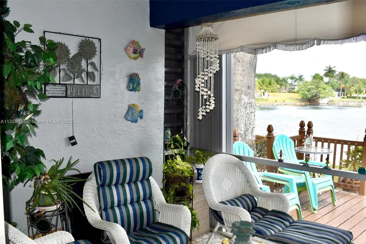 796 Banks Rd, Coconut Creek FL 33063