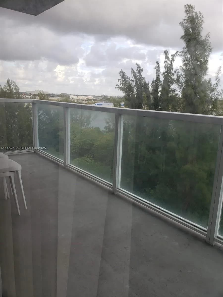 5077 NW 7th St # 903, Miami FL 33126