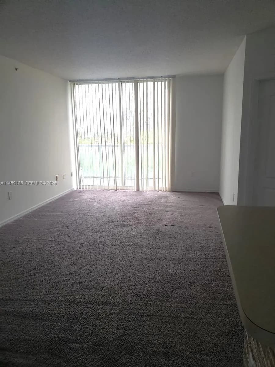 5077 NW 7th St # 903, Miami FL 33126