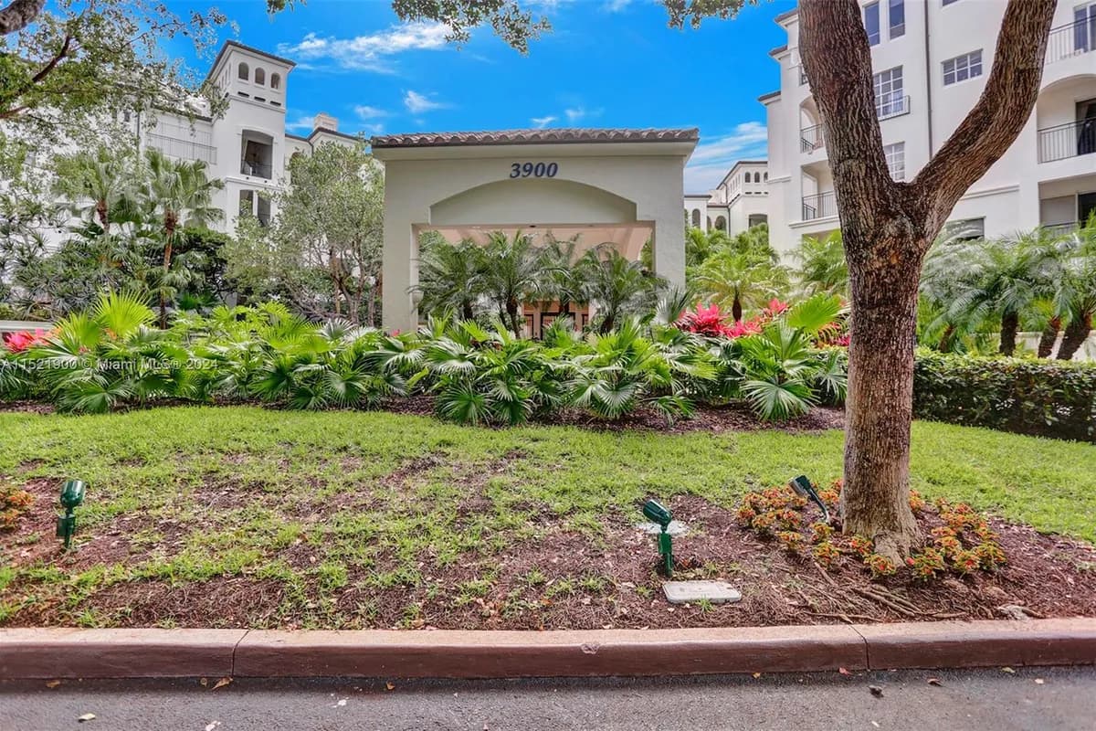 3900 Island Blvd # 7, Aventura FL 33160