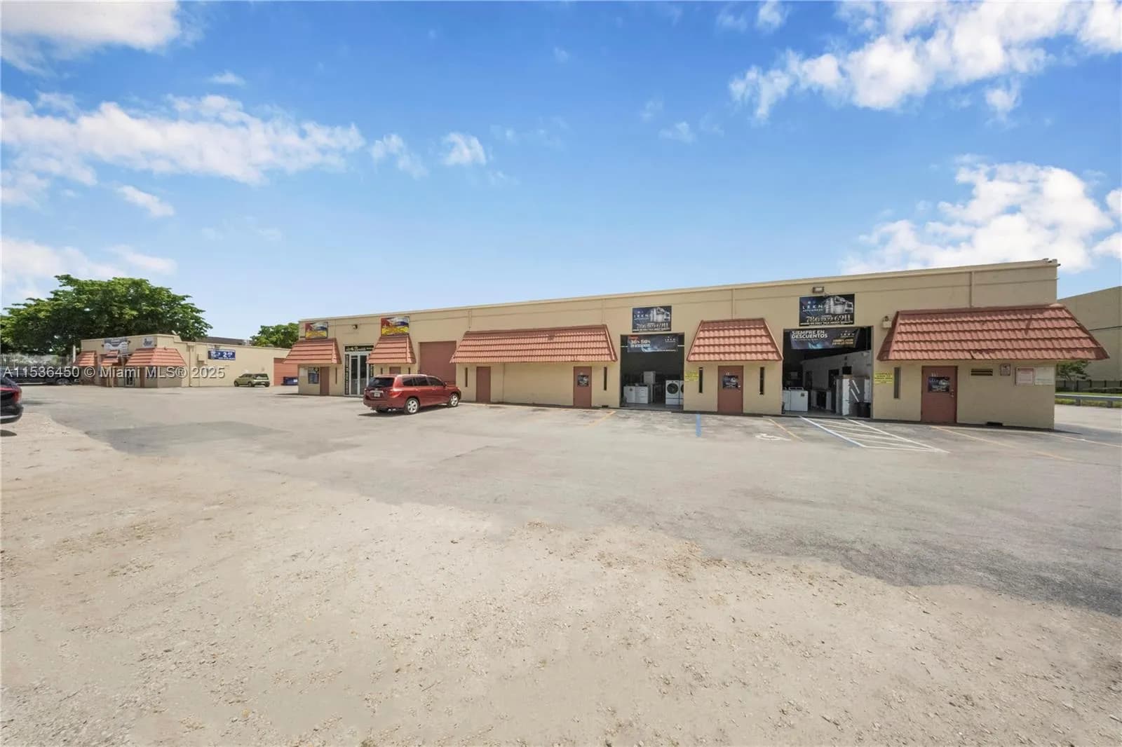 10890 QUAIL ROOST DR, Miami FL 33157