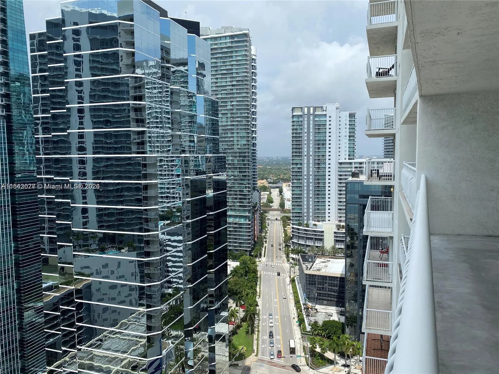 1200 Brickell Bay Dr # 3119, Miami FL 33131